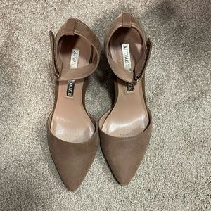 Tan wedge dress shoe